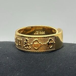 Gold Tone Band Ring Embossed Design Unisex Retro Statement Jewelry Sizes 9 10